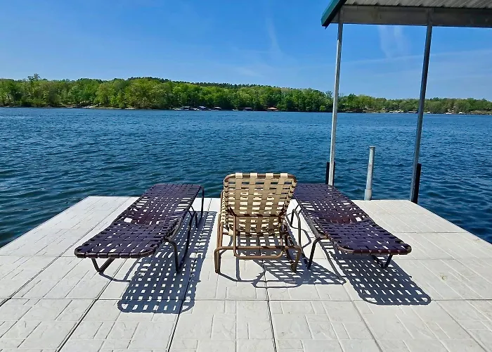 New Dock, Kayaks, Sunsets, Hot Tub *