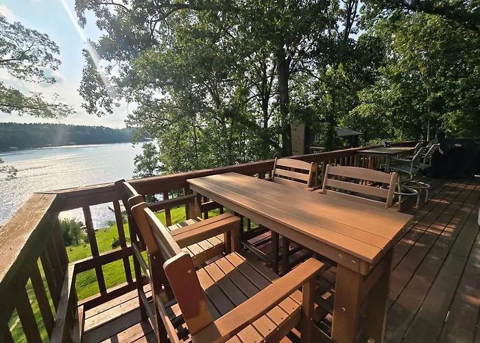 New Dock, Kayaks, Sunsets, Hot Tub Creal Springs